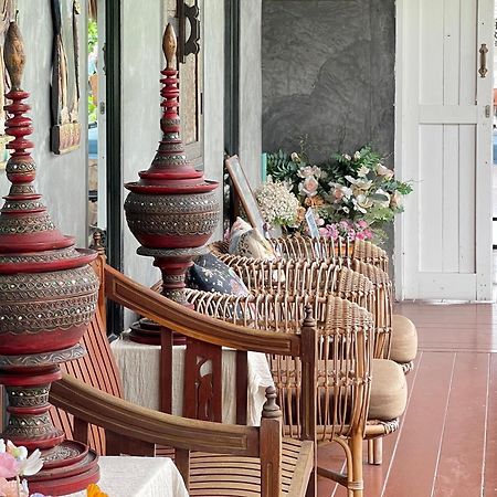 The Quarter Wutthakat Apartment Bangkok Ngoại thất bức ảnh