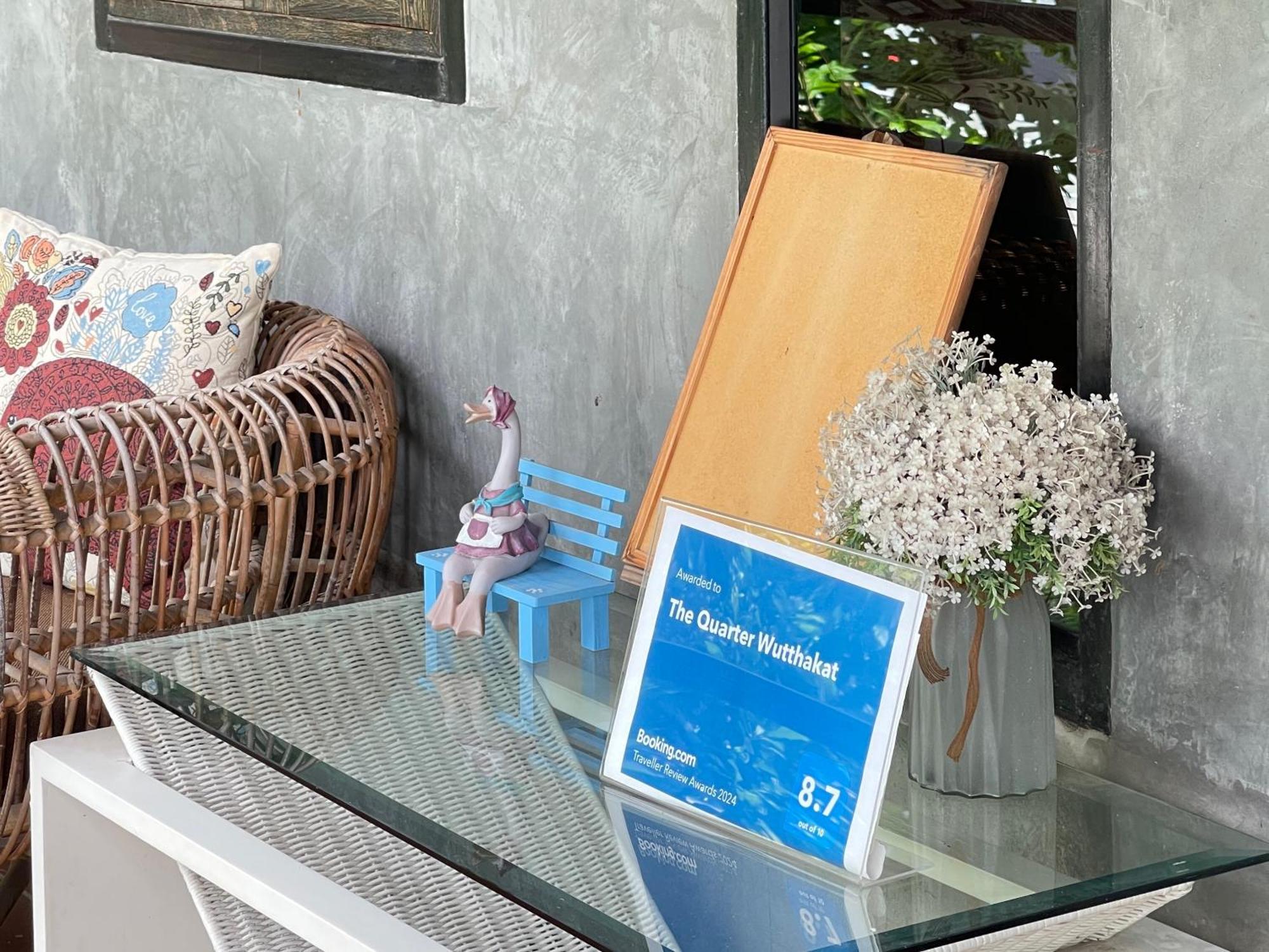 The Quarter Wutthakat Apartment Bangkok Ngoại thất bức ảnh