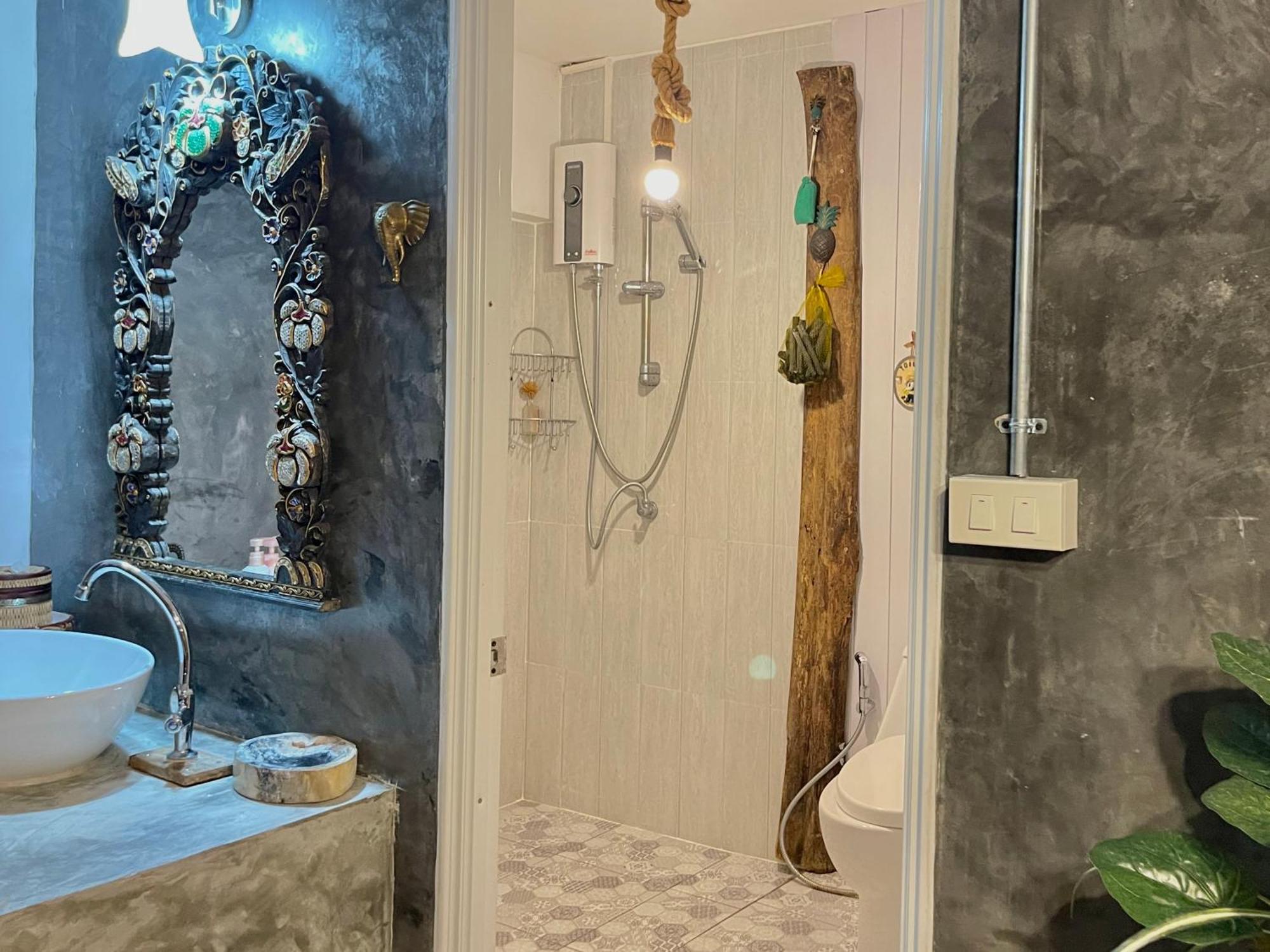 The Quarter Wutthakat Apartment Bangkok Phòng bức ảnh